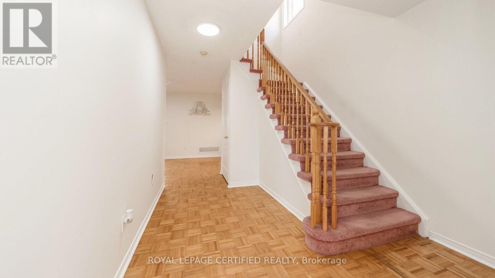 6 Hillsburgh Drive, Brampton, Ontario  L6X 4Z1 - Photo 14 - W12561348