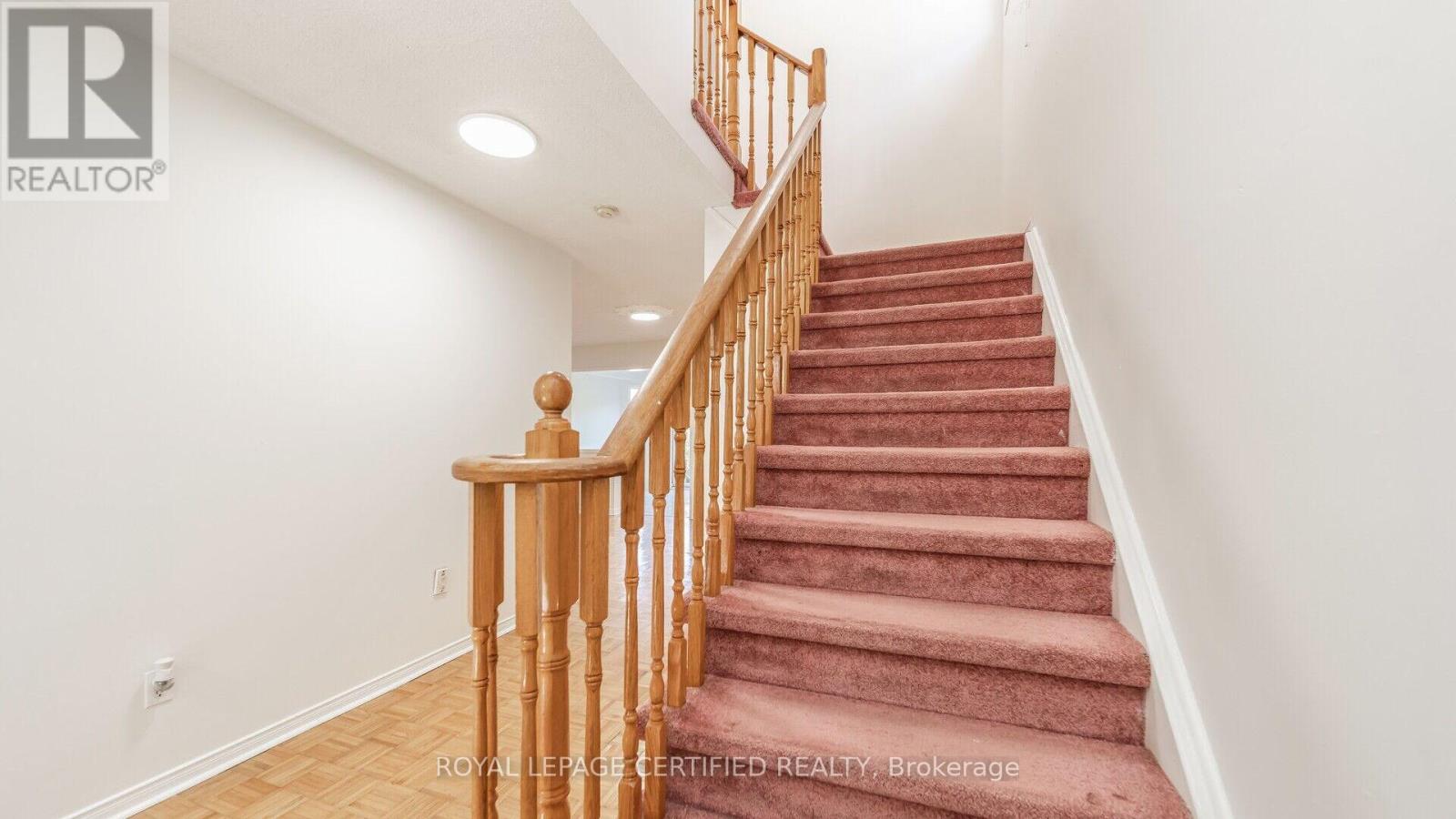 6 Hillsburgh Drive, Brampton, Ontario  L6X 4Z1 - Photo 15 - W12561348