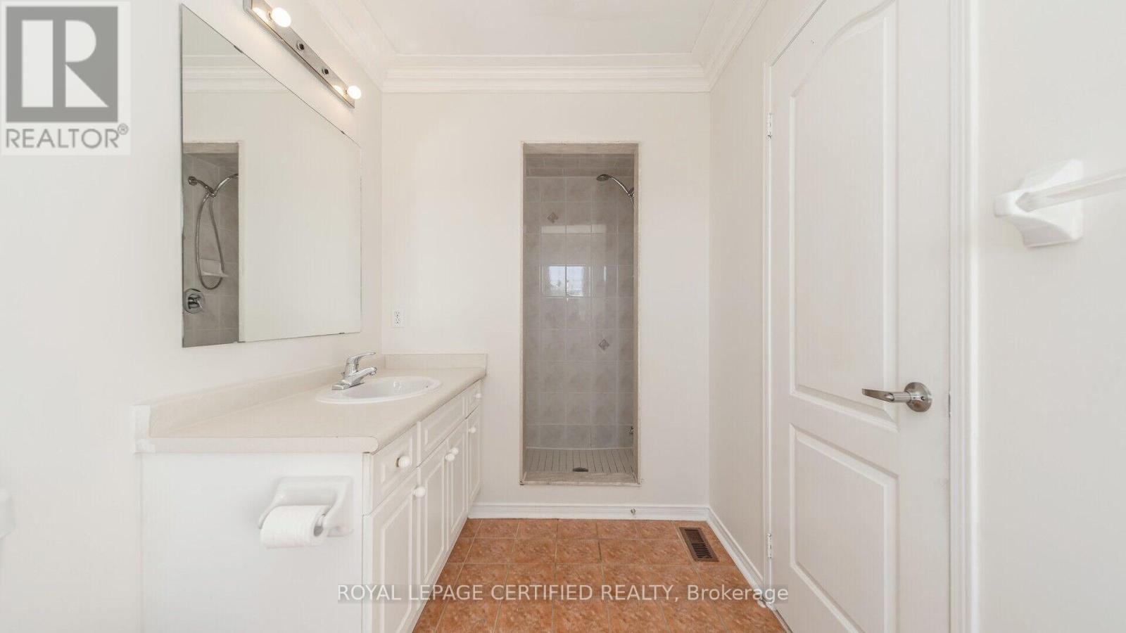 6 Hillsburgh Drive, Brampton, Ontario  L6X 4Z1 - Photo 21 - W12561348