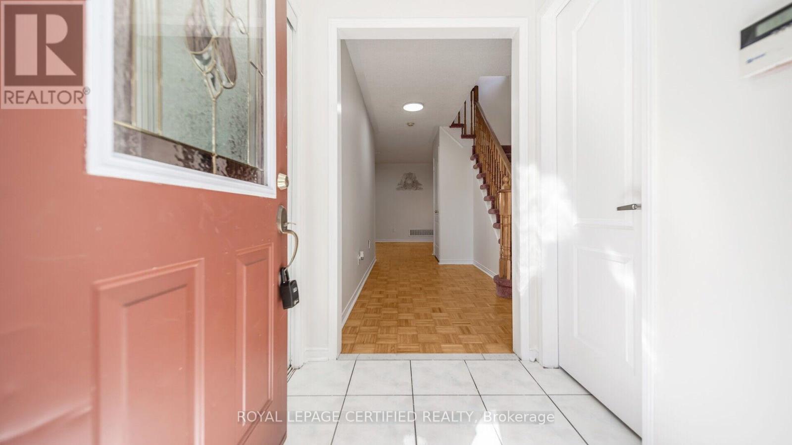 6 Hillsburgh Drive, Brampton, Ontario  L6X 4Z1 - Photo 3 - W12561348