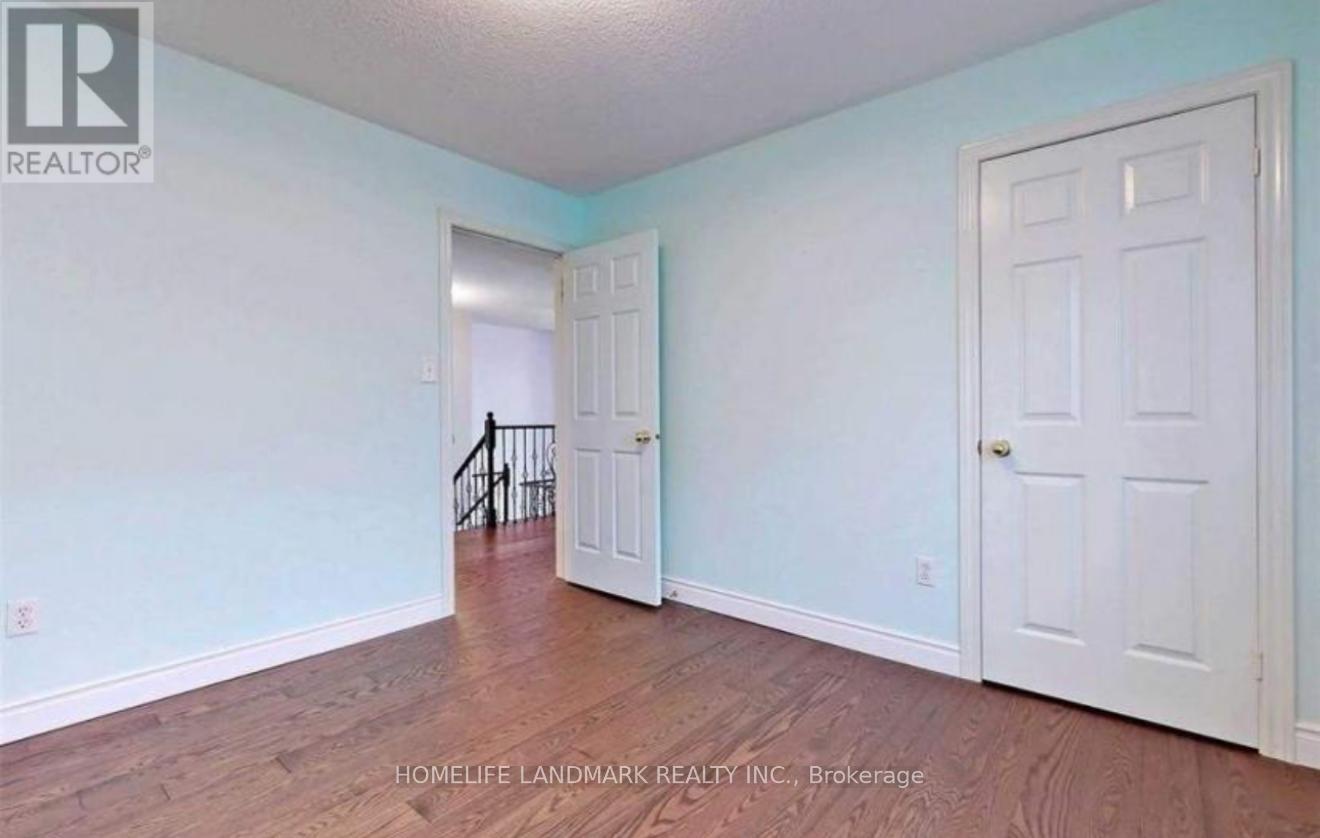 2198 Arbourview Drive, Oakville, Ontario  L6M 3N7 - Photo 11 - W12561360