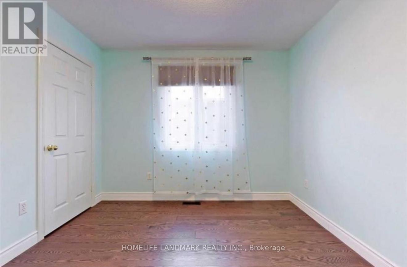 2198 Arbourview Drive, Oakville, Ontario  L6M 3N7 - Photo 12 - W12561360