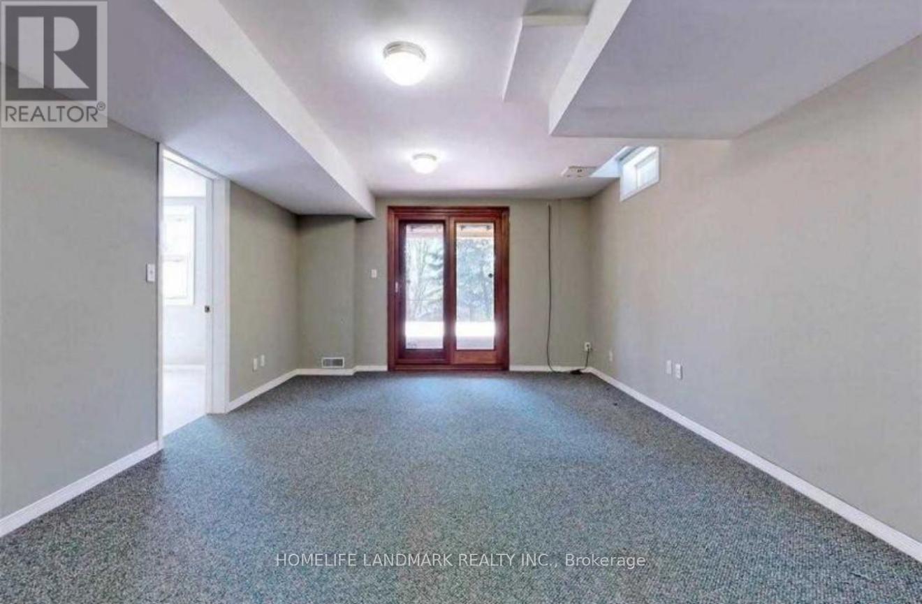 2198 Arbourview Drive, Oakville, Ontario  L6M 3N7 - Photo 18 - W12561360