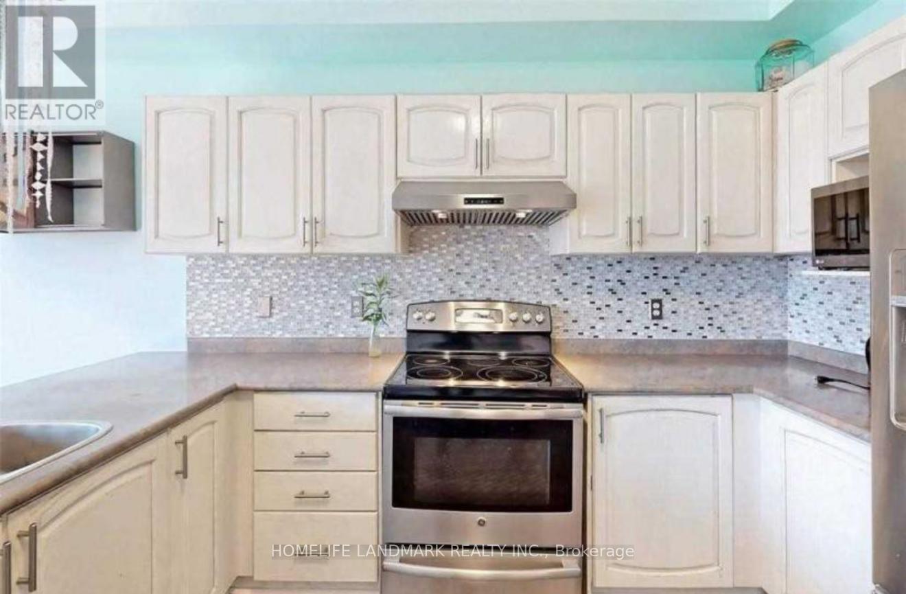 2198 Arbourview Drive, Oakville, Ontario  L6M 3N7 - Photo 4 - W12561360