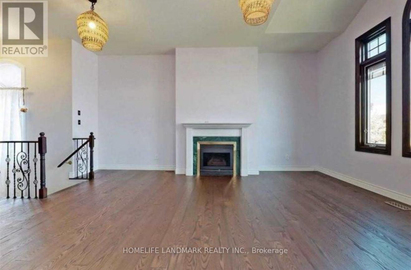 2198 Arbourview Drive, Oakville, Ontario  L6M 3N7 - Photo 6 - W12561360