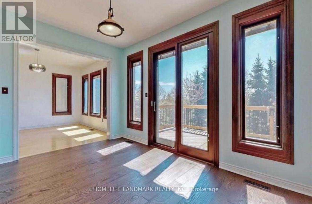 2198 Arbourview Drive, Oakville, Ontario  L6M 3N7 - Photo 8 - W12561360