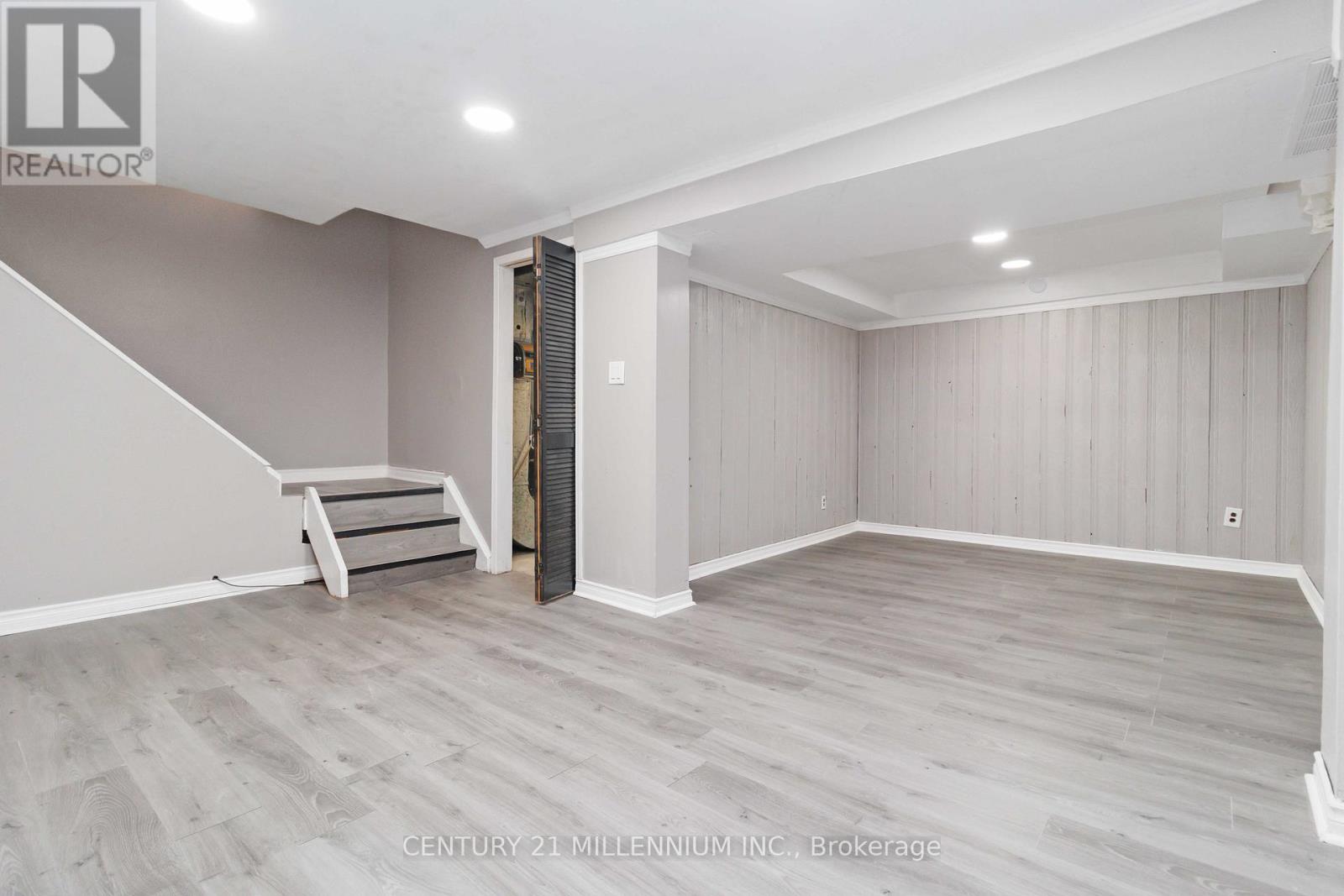 53 Courtleigh Square, Brampton, Ontario  L6Z 1J2 - Photo 20 - W12561374