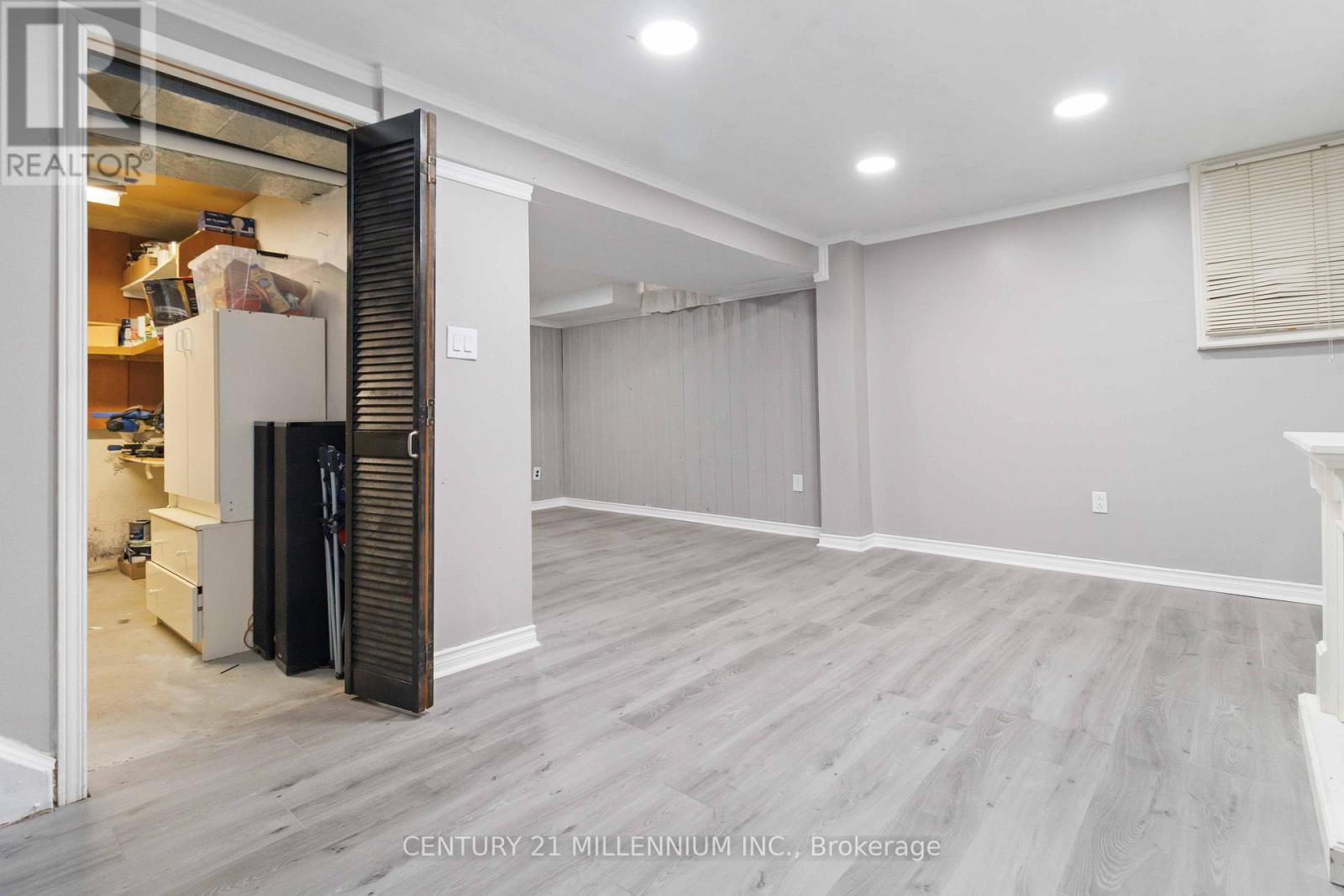 53 Courtleigh Square, Brampton, Ontario  L6Z 1J2 - Photo 23 - W12561374