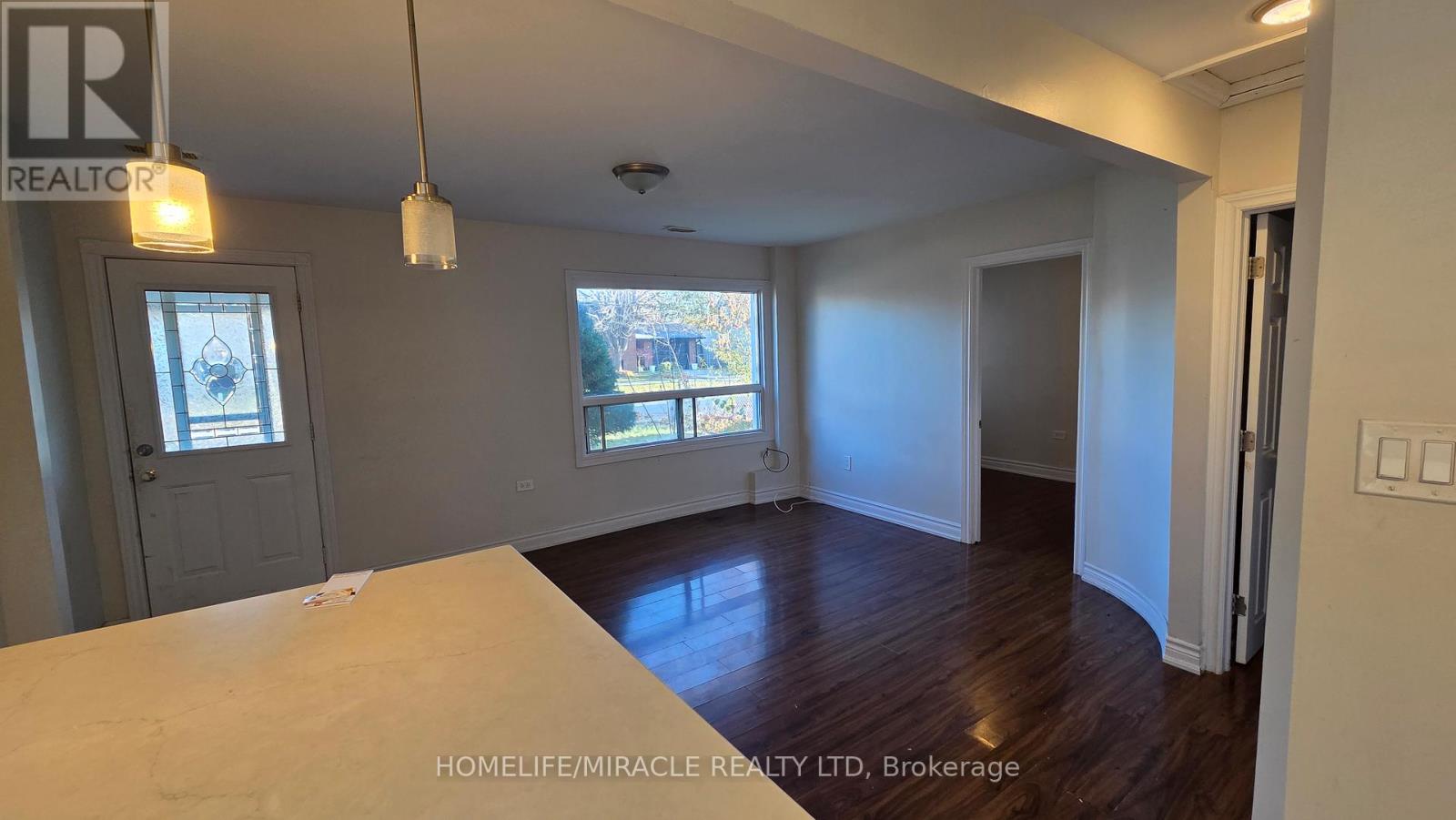 72 Frederick Street, Brampton, Ontario  L6Y 1G8 - Photo 8 - W12561410