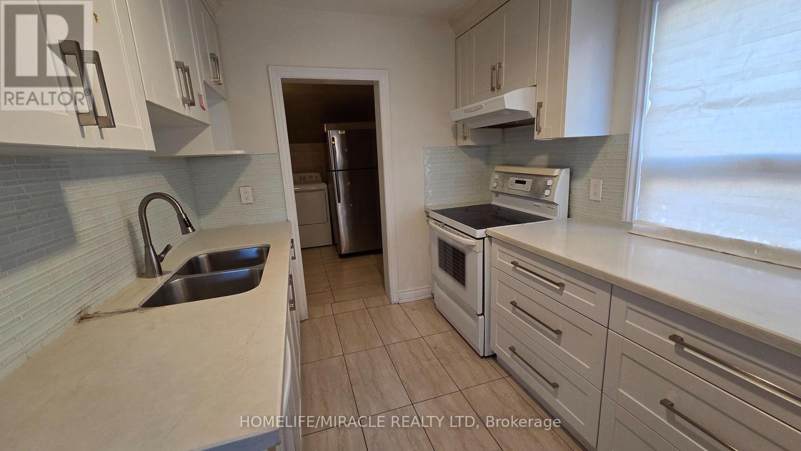 72 Frederick Street, Brampton, Ontario  L6Y 1G8 - Photo 9 - W12561410