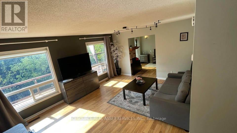 Main - 27 Vivians Crescent, Brampton, Ontario  L6Y 4V1 - Photo 14 - W12561412