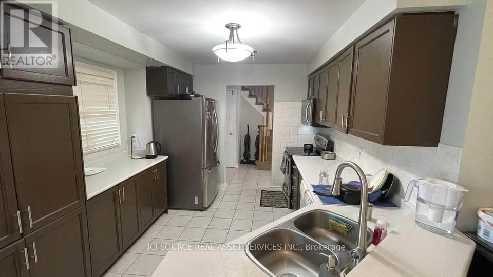 Main - 27 Vivians Crescent, Brampton, Ontario  L6Y 4V1 - Photo 20 - W12561412