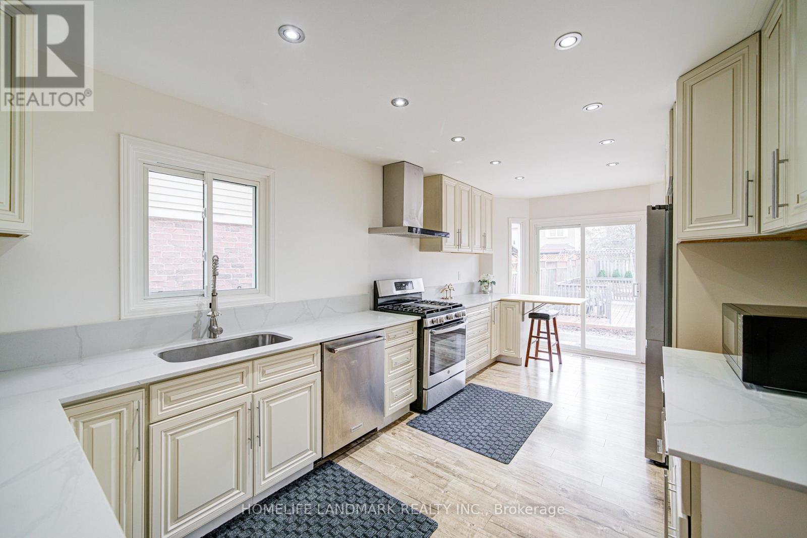 3531 Ingram Road, Mississauga, Ontario  L5L 4M4 - Photo 10 - W12561414