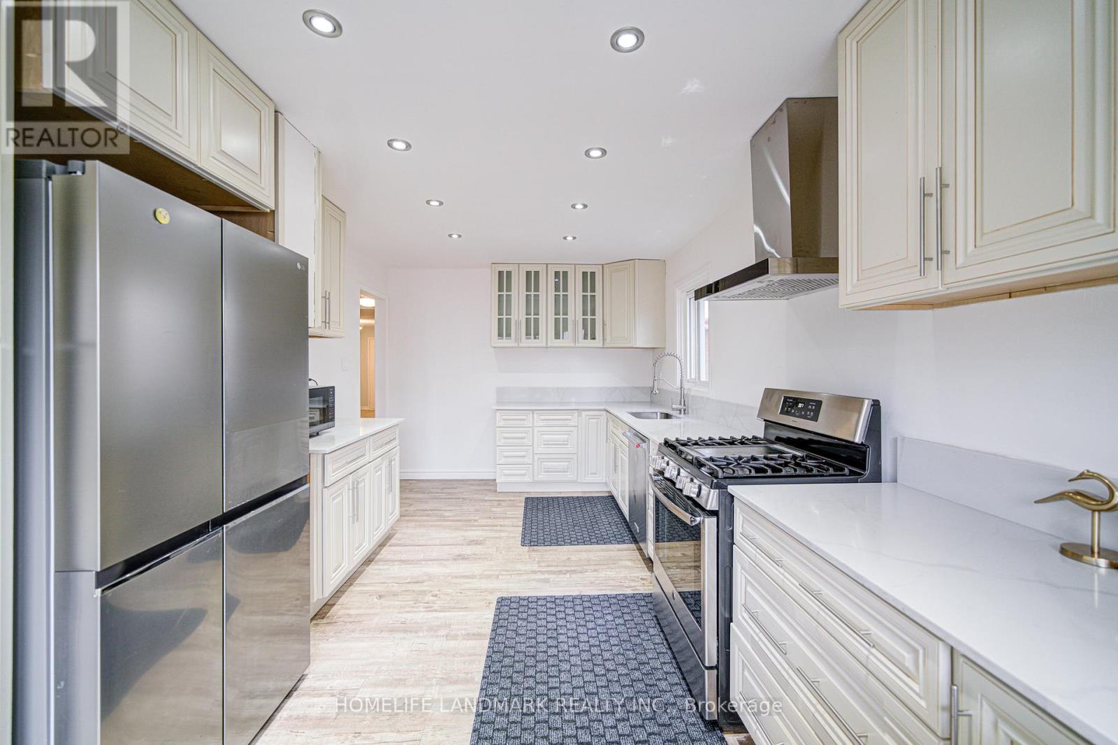 3531 Ingram Road, Mississauga, Ontario  L5L 4M4 - Photo 11 - W12561414