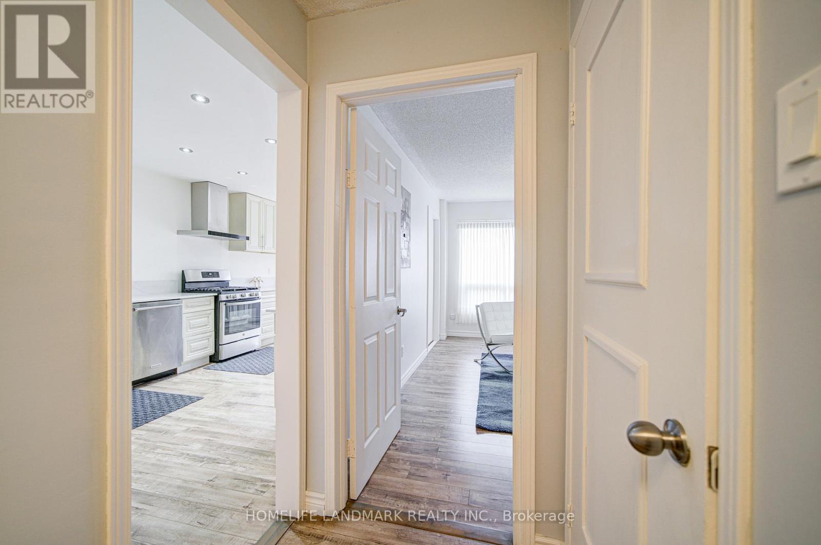 3531 Ingram Road, Mississauga, Ontario  L5L 4M4 - Photo 9 - W12561414