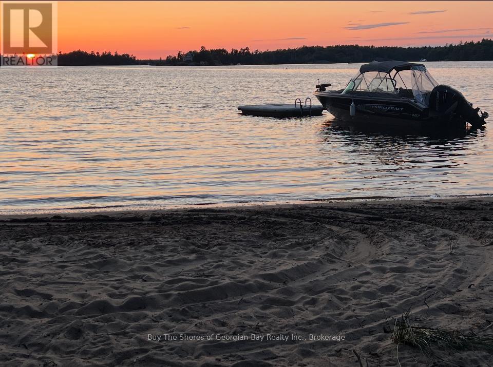 15212 Georgian Bay Shore, Georgian Bay, Ontario  P0E 1E0 - Photo 3 - X12551240