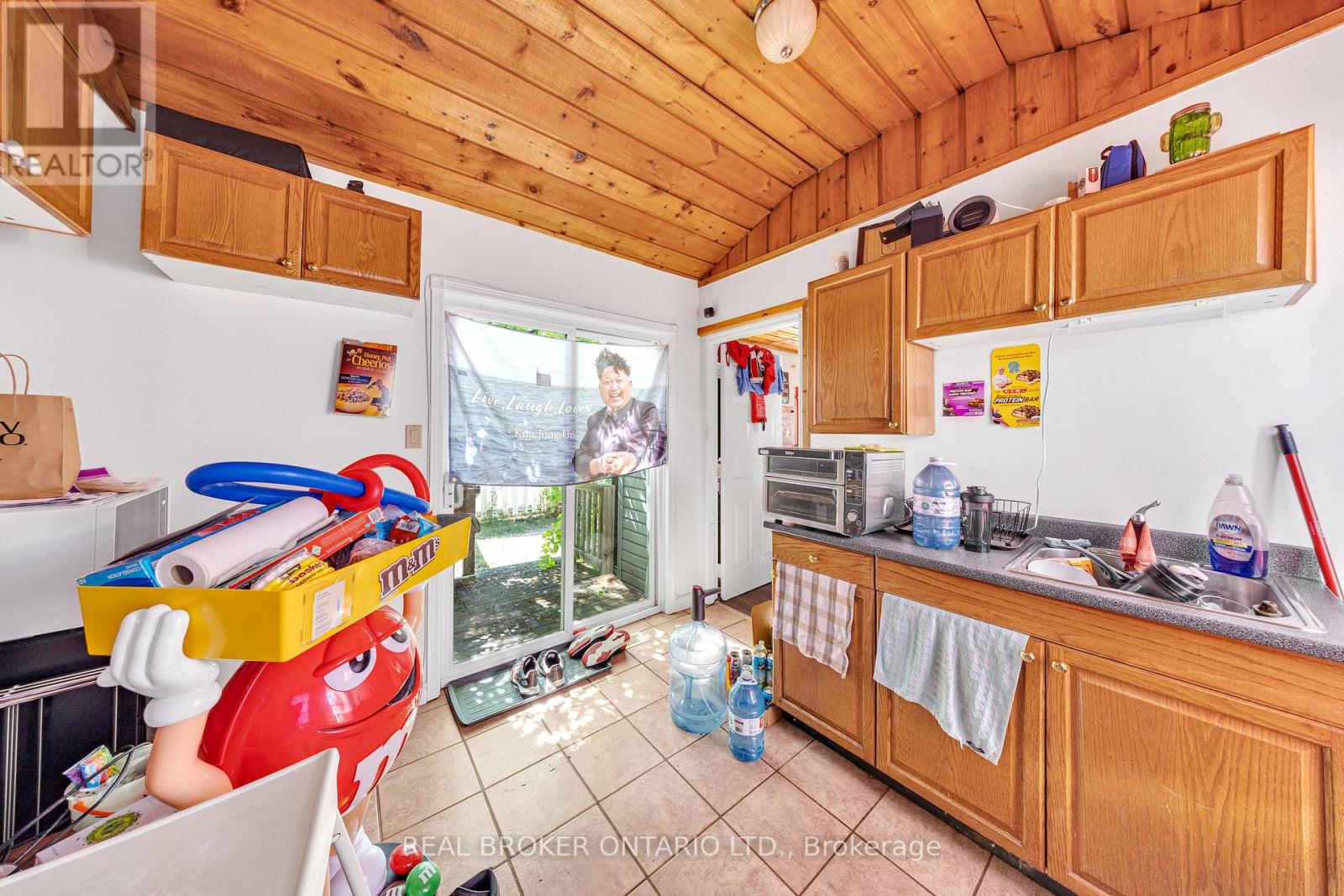 710 Cameron Street, Peterborough Central, Ontario  K9J 3Z8 - Photo 33 - X12561298