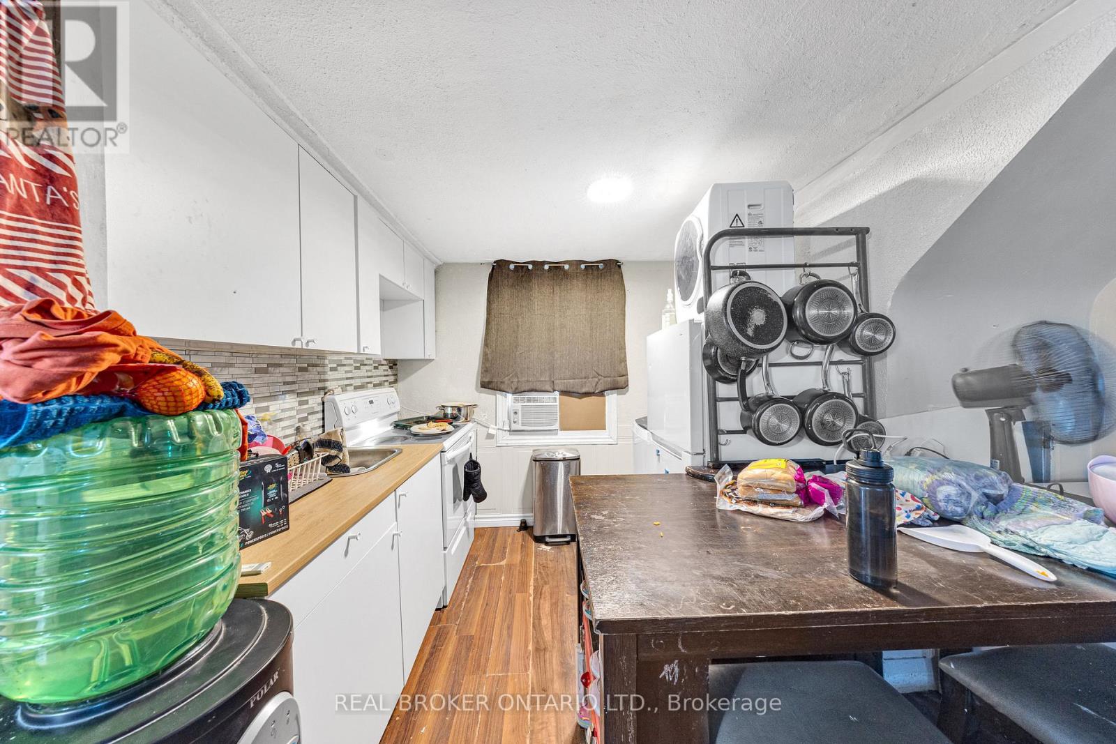 710 Cameron Street, Peterborough Central, Ontario  K9J 3Z8 - Photo 6 - X12561298