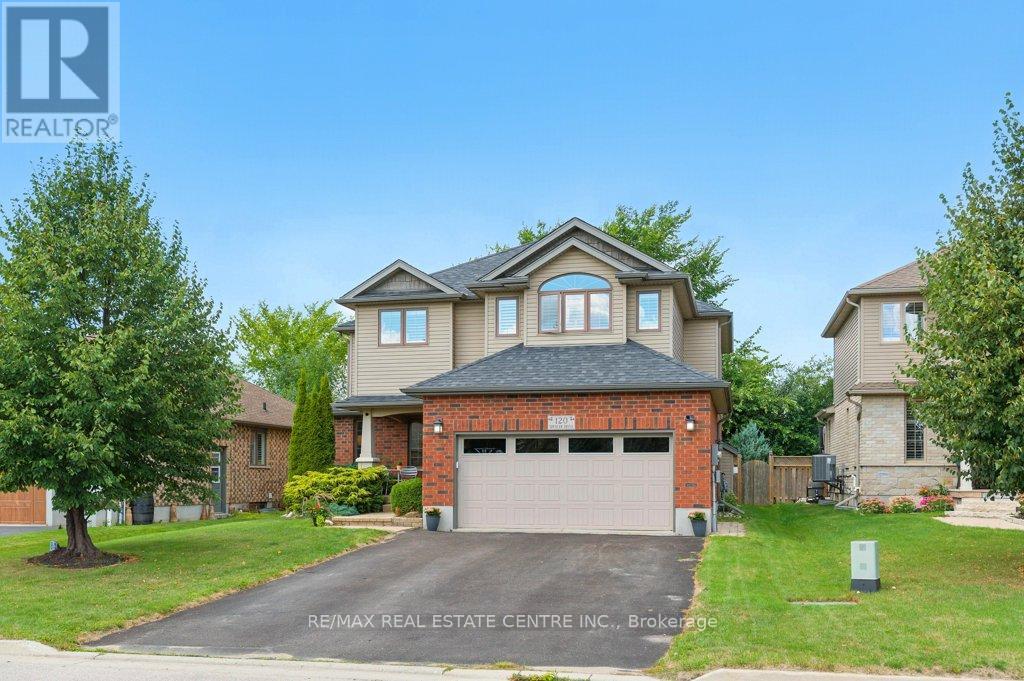 120 Spencer Drive, Centre Wellington, Ontario  N0B 1S0 - Photo 1 - X12561304