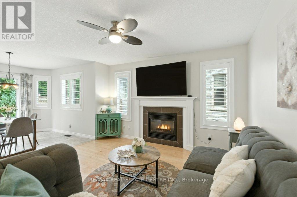 120 Spencer Drive, Centre Wellington, Ontario  N0B 1S0 - Photo 18 - X12561304