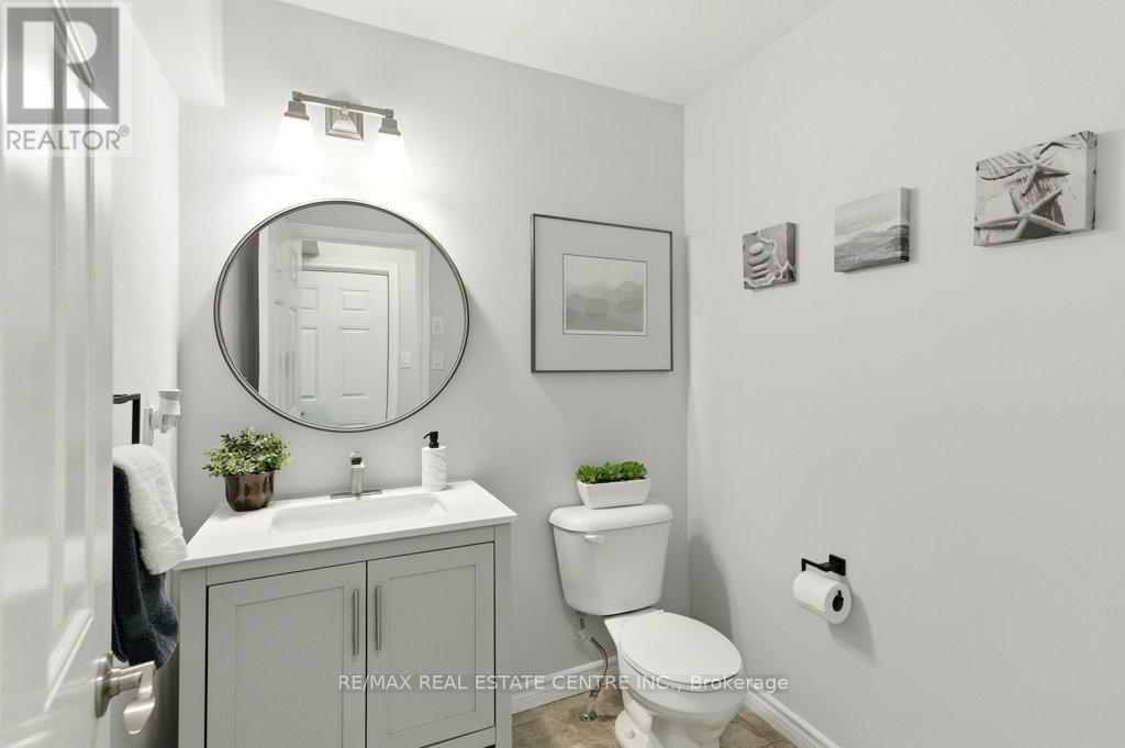 120 Spencer Drive, Centre Wellington, Ontario  N0B 1S0 - Photo 19 - X12561304