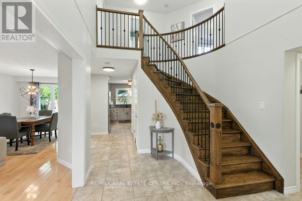 120 Spencer Drive, Centre Wellington, Ontario  N0B 1S0 - Photo 5 - X12561304