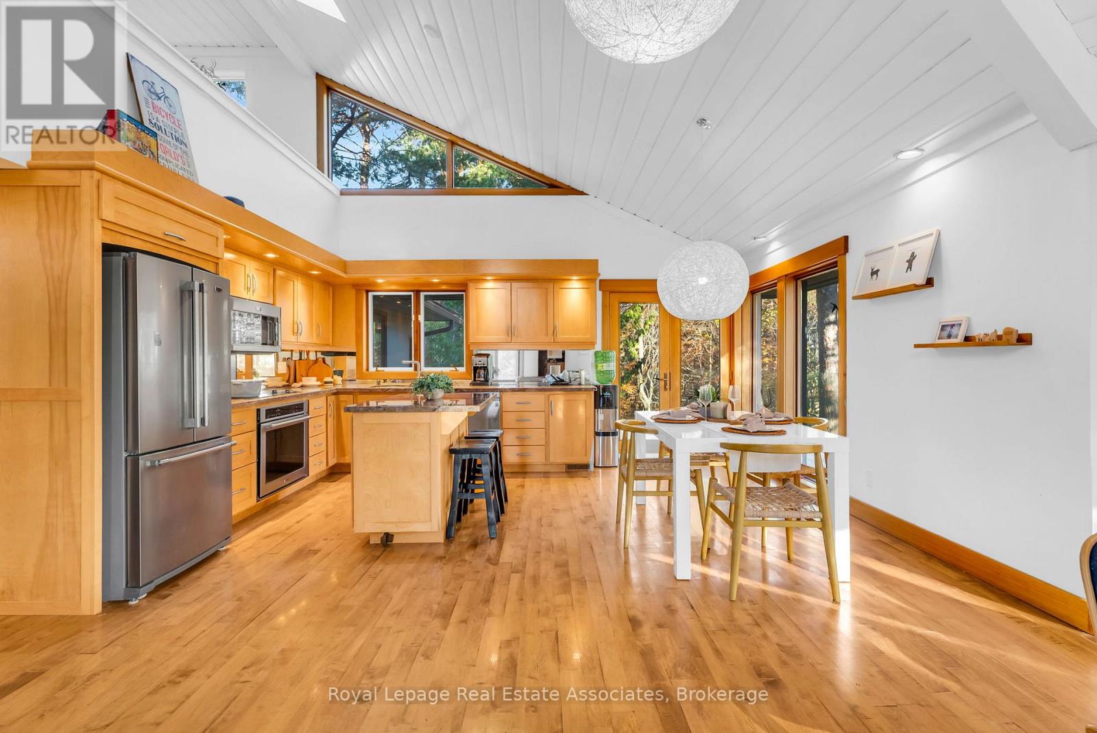 758129 2nd Line E, Mulmur, Ontario  L9V 0G8 - Photo 13 - X12561320