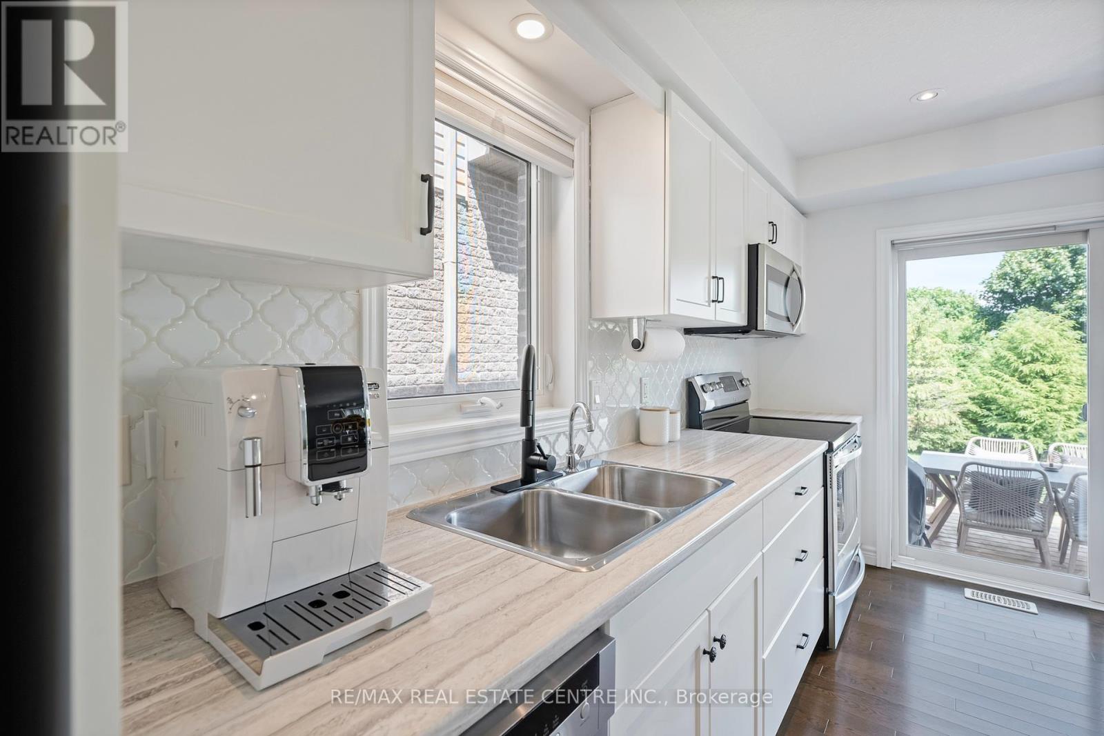 121 Taylor Drive, East Luther Grand Valley, Ontario  L9W 6P1 - Photo 14 - X12561362