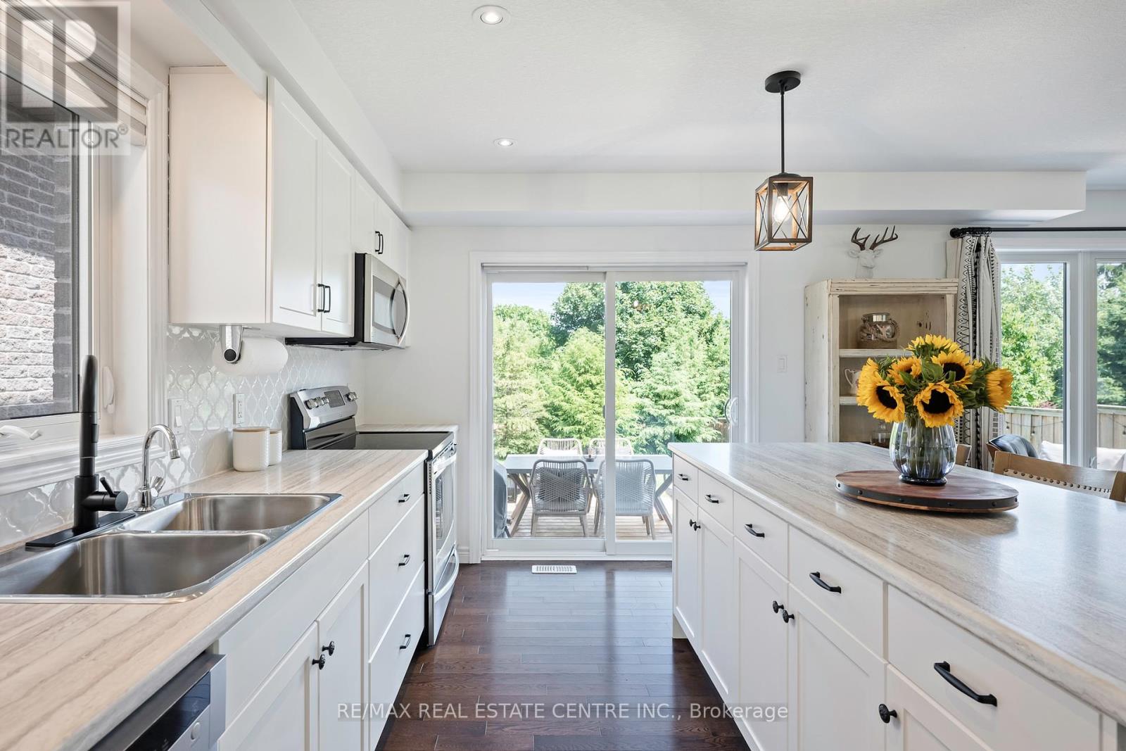 121 Taylor Drive, East Luther Grand Valley, Ontario  L9W 6P1 - Photo 15 - X12561362