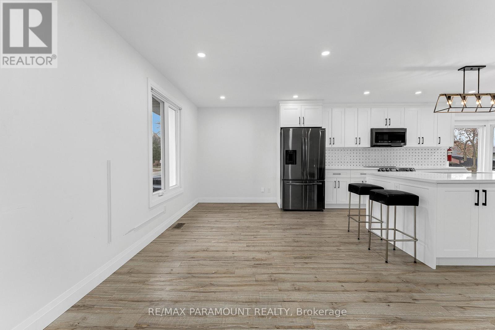 511 Gauthier Drive, Tecumseh, Ontario  N8N 3K8 - Photo 7 - X12561364