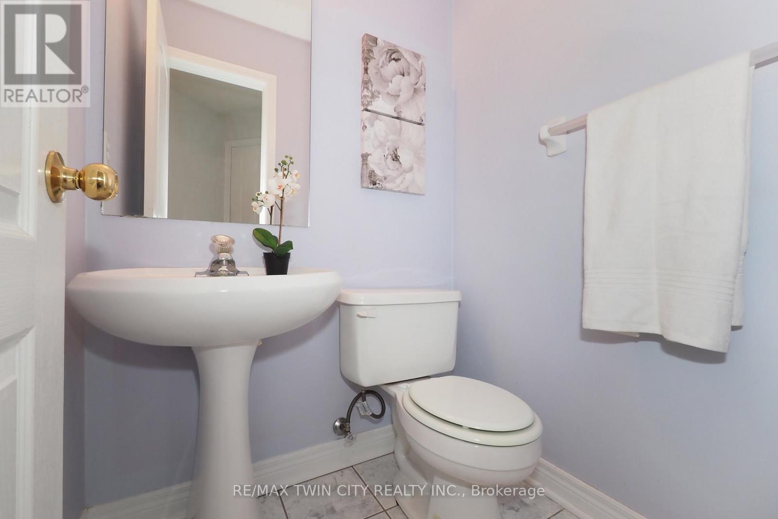 127 Essex Point Drive, Cambridge, Ontario  N1T 1W6 - Photo 20 - X12561368