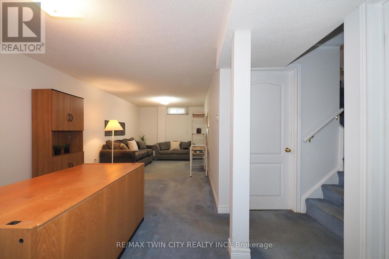 127 Essex Point Drive, Cambridge, Ontario  N1T 1W6 - Photo 32 - X12561368