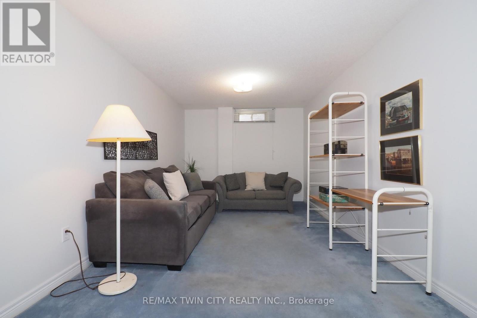 127 Essex Point Drive, Cambridge, Ontario  N1T 1W6 - Photo 33 - X12561368