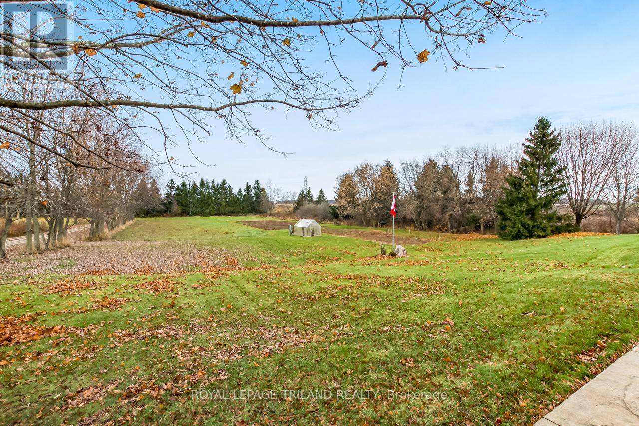 25941 Argyle Line, West Elgin, Ontario  N0L 2P0 - Photo 2 - X12561424