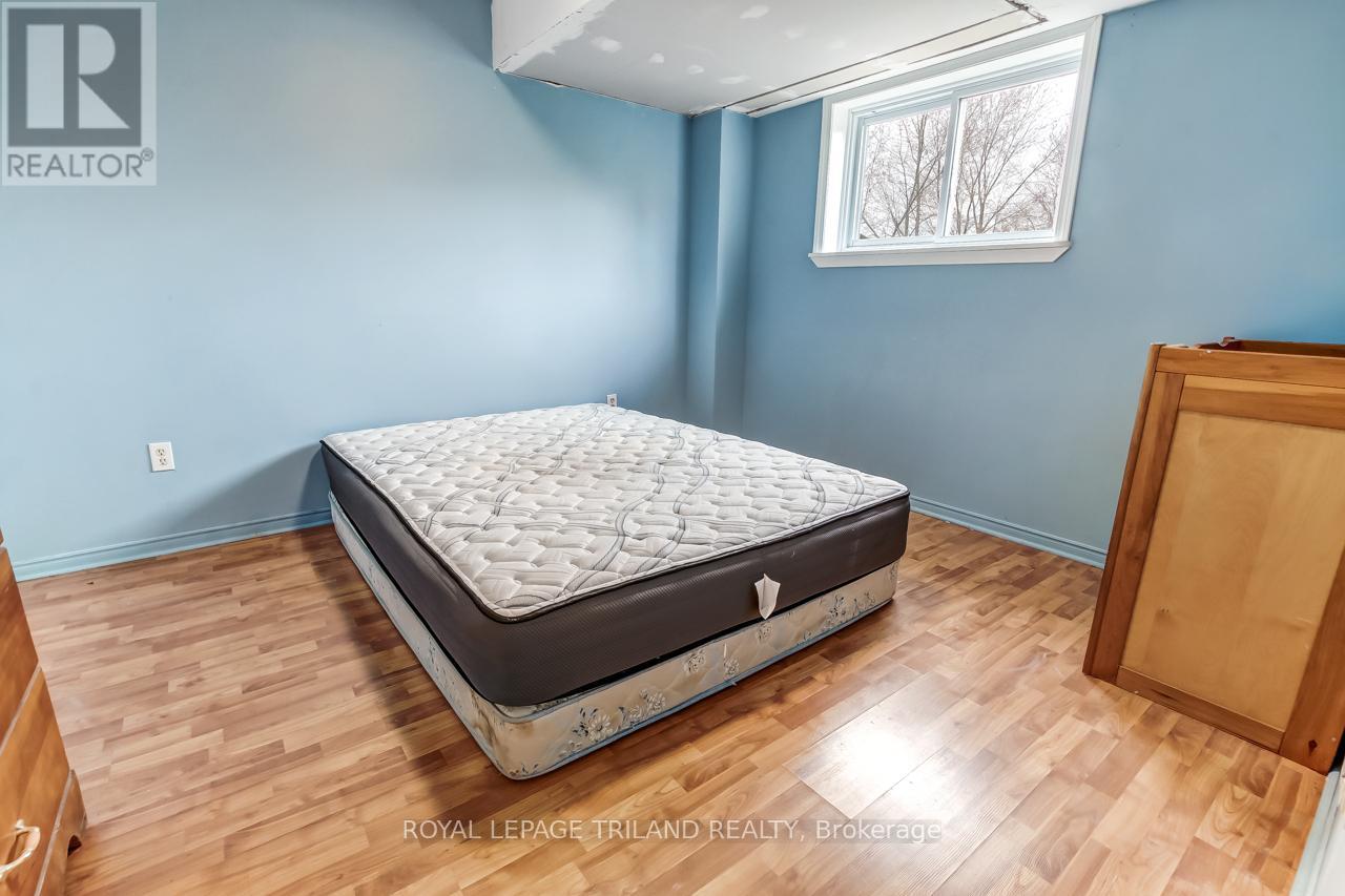 25941 Argyle Line, West Elgin, Ontario  N0L 2P0 - Photo 21 - X12561424