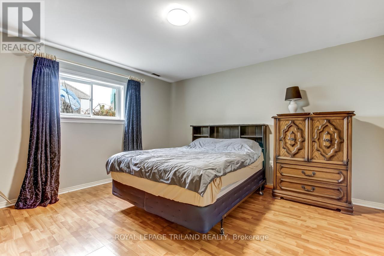 25941 Argyle Line, West Elgin, Ontario  N0L 2P0 - Photo 22 - X12561424