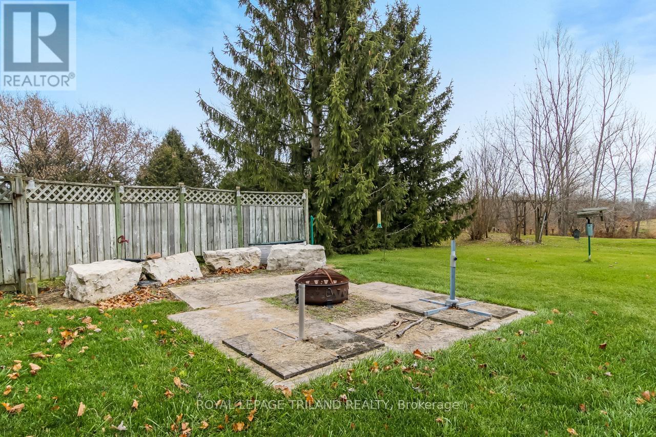 25941 Argyle Line, West Elgin, Ontario  N0L 2P0 - Photo 44 - X12561424