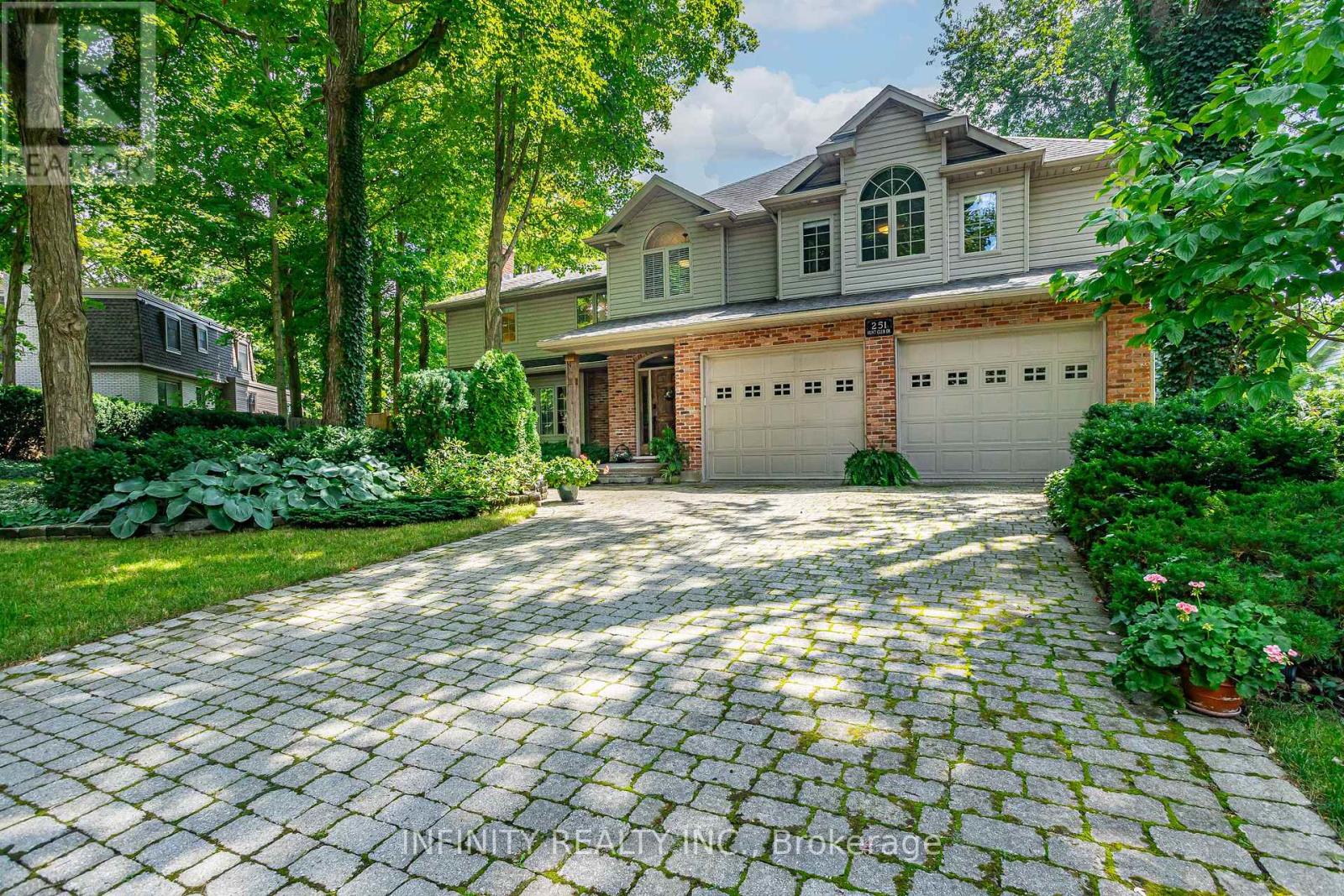 251 Hunt Club Drive, London North, Ontario  N6H 3Z2 - Photo 3 - X12561436