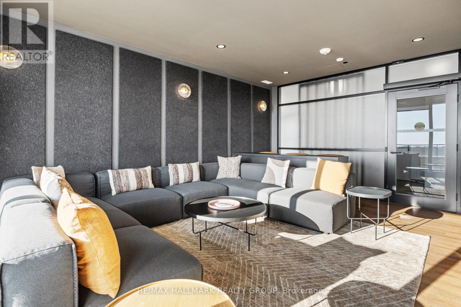 810 - 300 Mcrae Avenue, Ottawa, Ontario  K1Z 0C6 - Photo 12 - X12561430