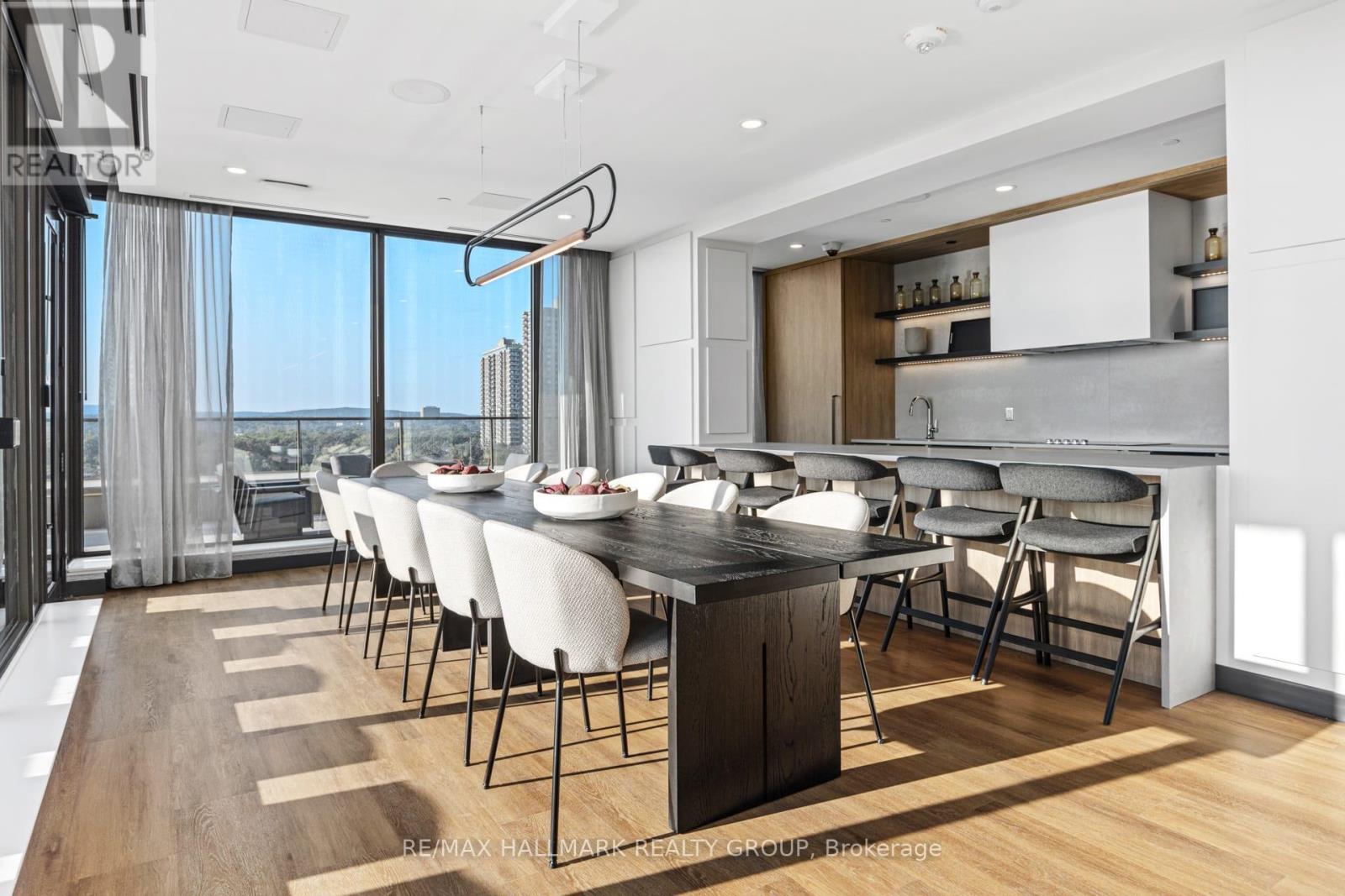 810 - 300 Mcrae Avenue, Ottawa, Ontario  K1Z 0C6 - Photo 8 - X12561430