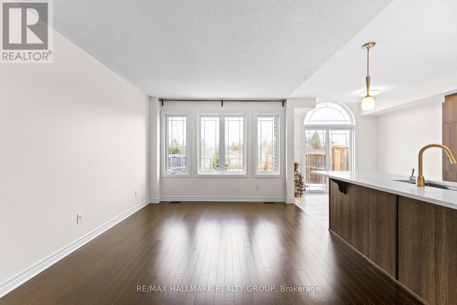 420 Barrick Hill Road, Ottawa, Ontario  K2M 0H7 - Photo 19 - X12561432