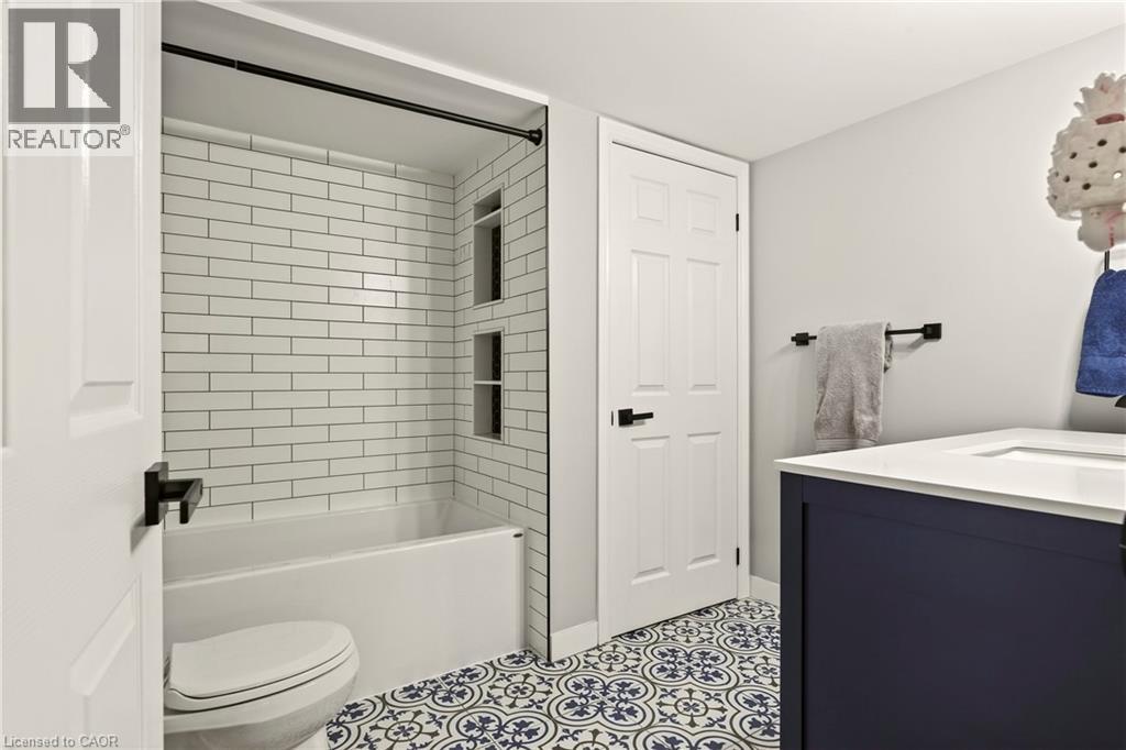 1431 Walkers Line Unit# 107, Burlington, Ontario  L7M 4P3 - Photo 28 - 40789196