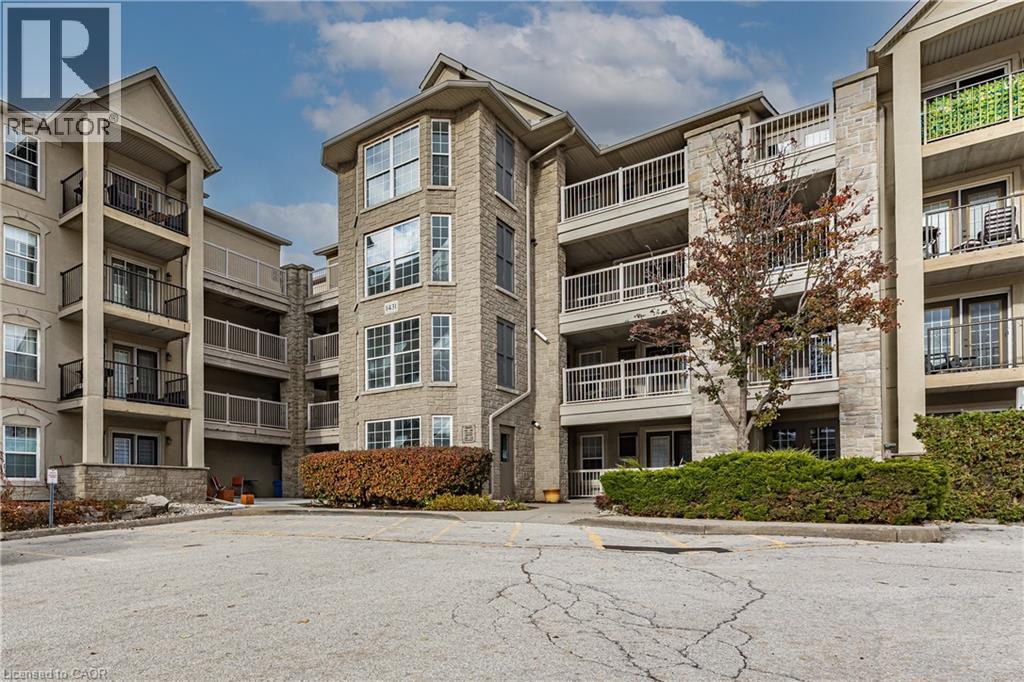 1431 Walkers Line Unit# 107, Burlington, Ontario  L7M 4P3 - Photo 3 - 40789196