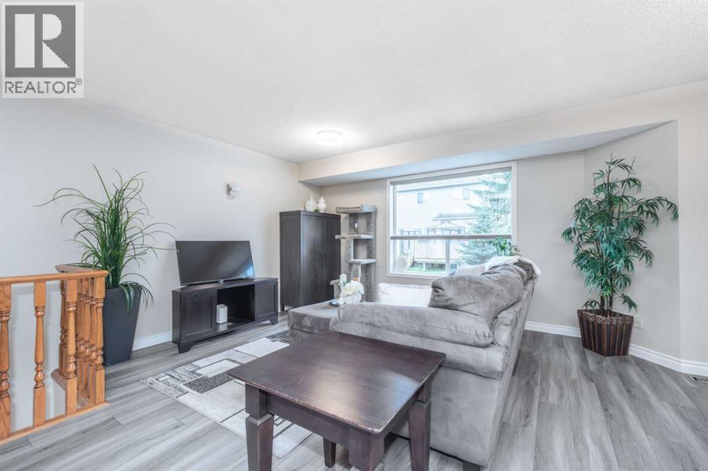 136 Mt Aberdeen Manor Se, Calgary, Alberta  T2Z 3N8 - Photo 4 - A2271369