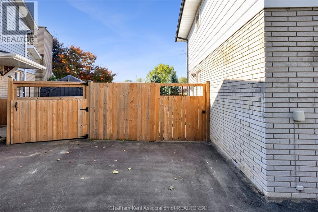 19 Chestnut Drive, Chatham, Ontario  N7M 4Y9 - Photo 43 - 25029196