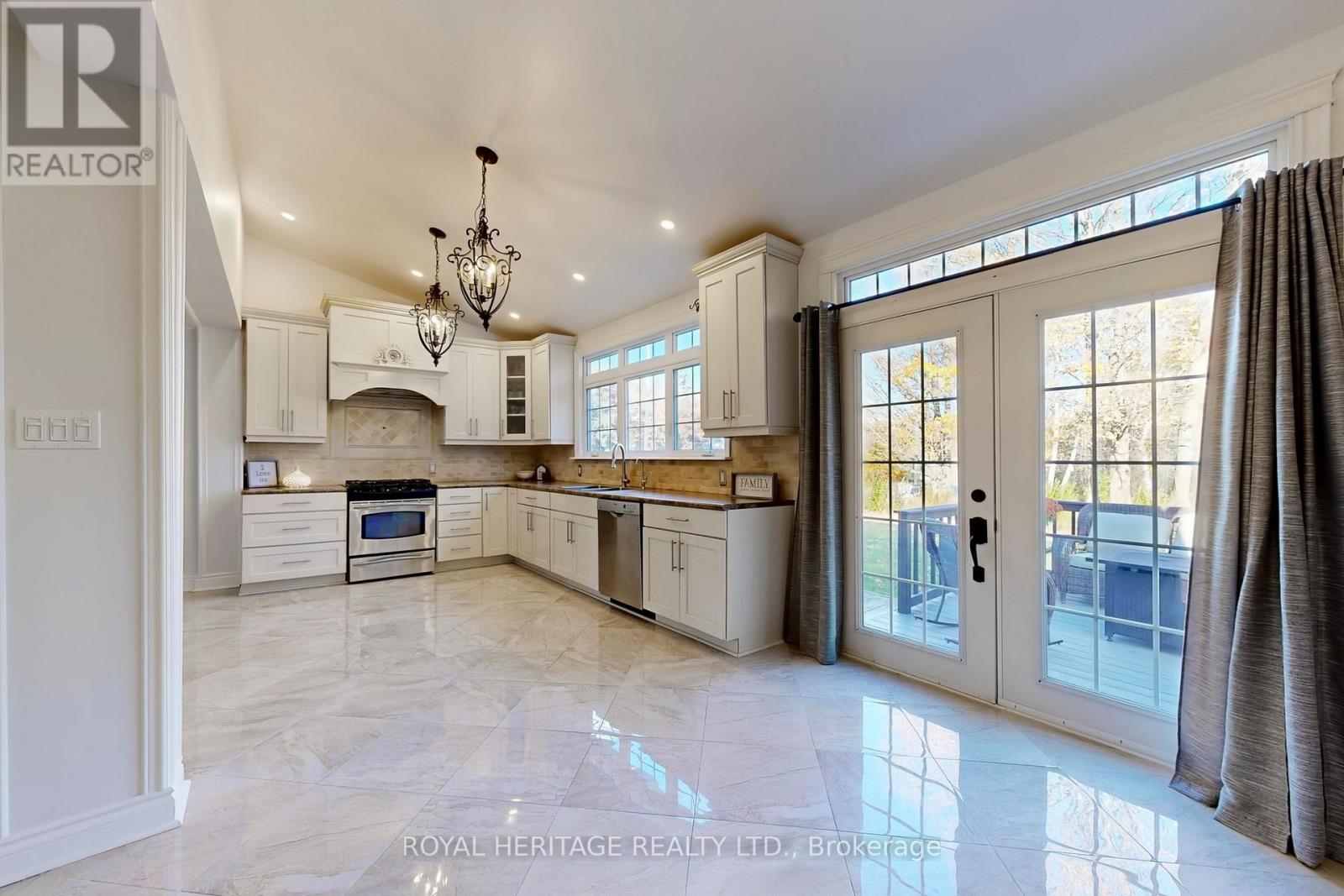 47 Cherryhill Avenue, Toronto, Ontario  M1C 1W9 - Photo 11 - E12561428