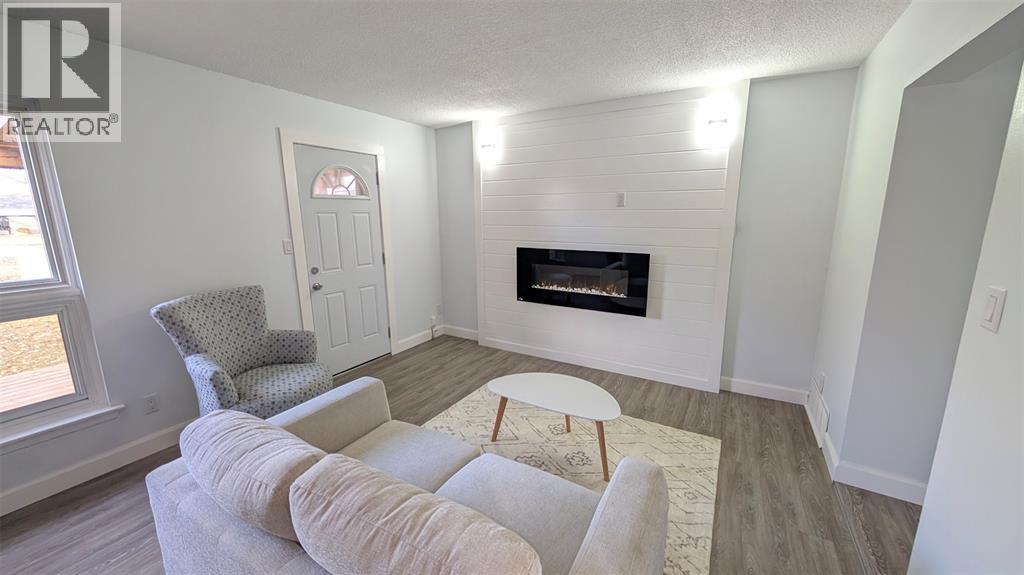 110 Fairview Place, Sarnia, Ontario  N7S 4E1 - Photo 6 - 25024707