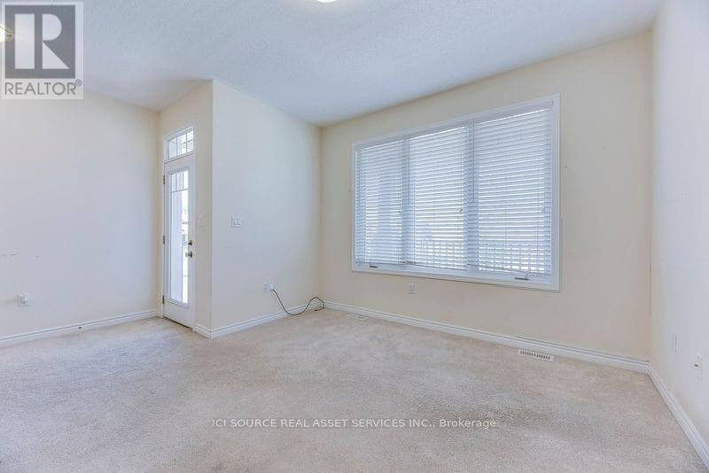 52 Portman Street, Caledon, Ontario  L7C 4E4 - Photo 15 - W12561434