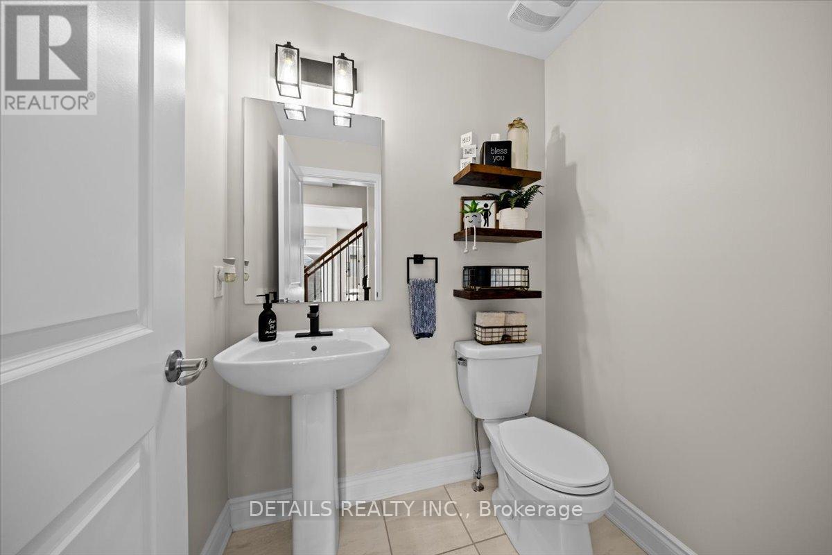 1008 Manege Street, Ottawa, Ontario  K2S 0Y7 - Photo 19 - X12560770