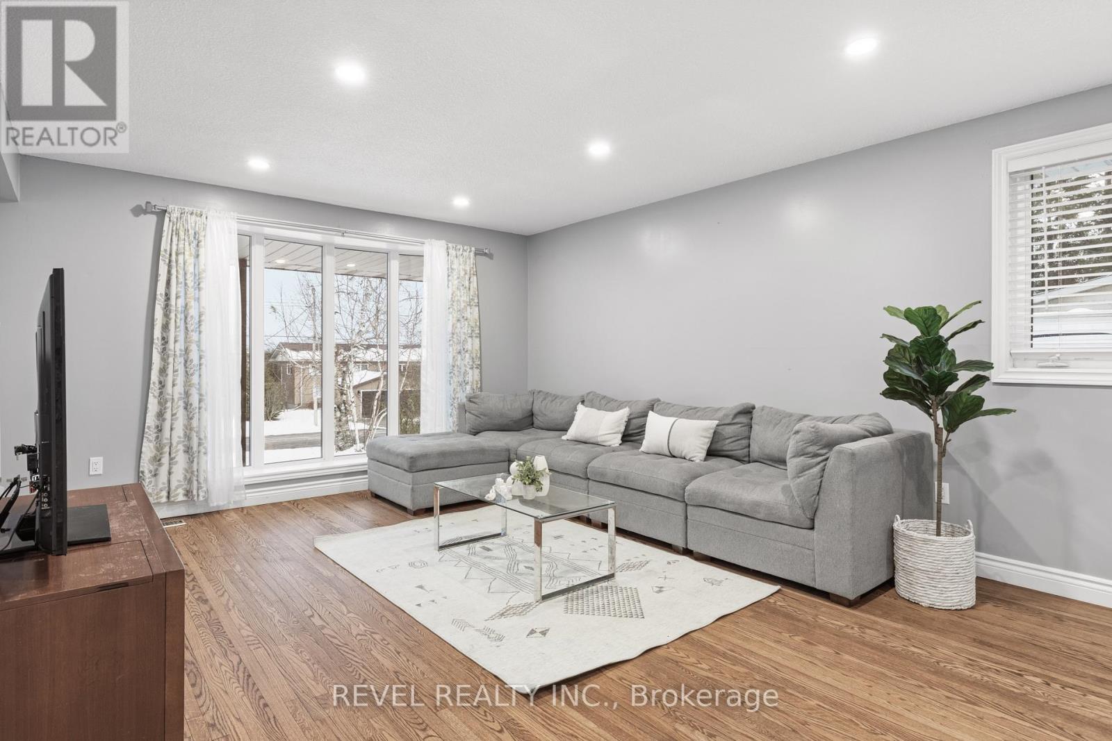 169 Victoria Drive, Kawartha Lakes, Ontario  K0M 1G0 - Photo 10 - X12561476